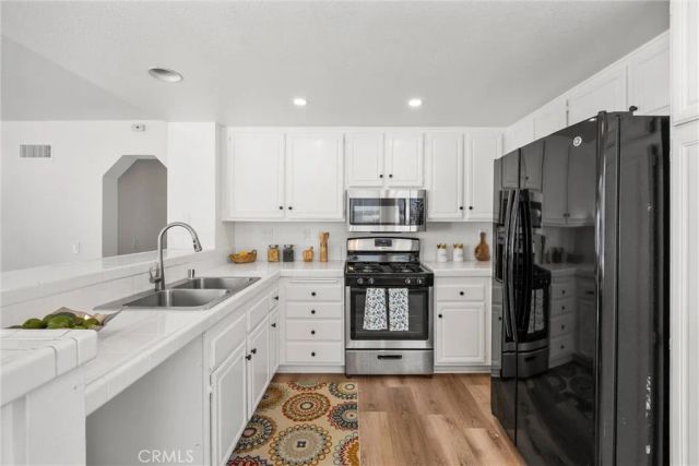 1228 Mayfair Drive, Corona, CA 92882
