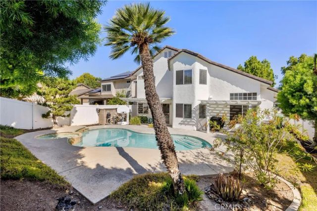 1228 Mayfair Drive, Corona, CA 92882
