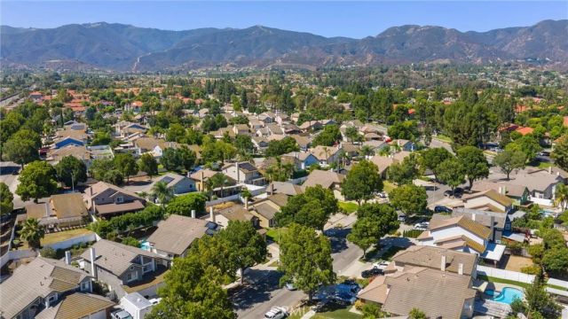 1228 Mayfair Drive, Corona, CA 92882