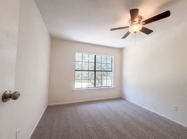 526 Royal Valley Road, Grand Prairie, TX 75052