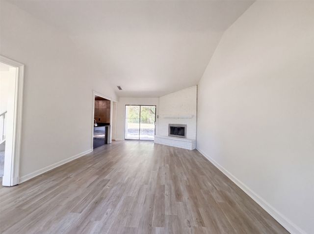 526 Royal Valley Road, Grand Prairie, TX 75052
