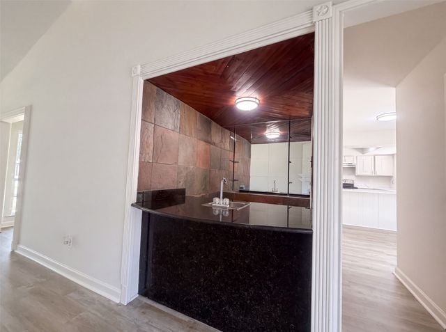 526 Royal Valley Road, Grand Prairie, TX 75052