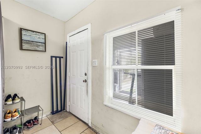 1236 NW 28th St 2, Miami, FL 33142