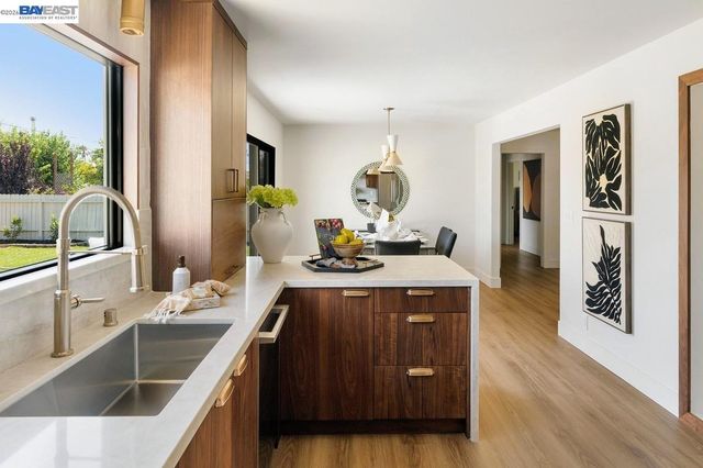 8155 Elgin Ln, Dublin, CA 94568