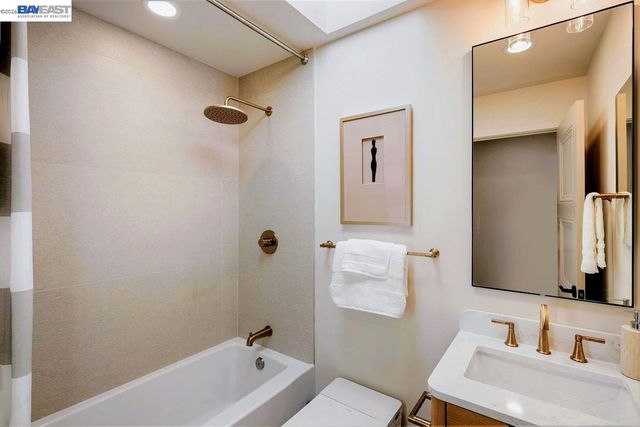 8155 Elgin Ln, Dublin, CA 94568