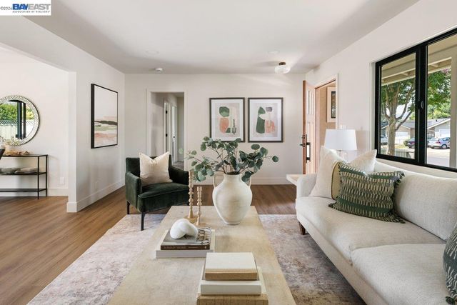 8155 Elgin Ln, Dublin, CA 94568