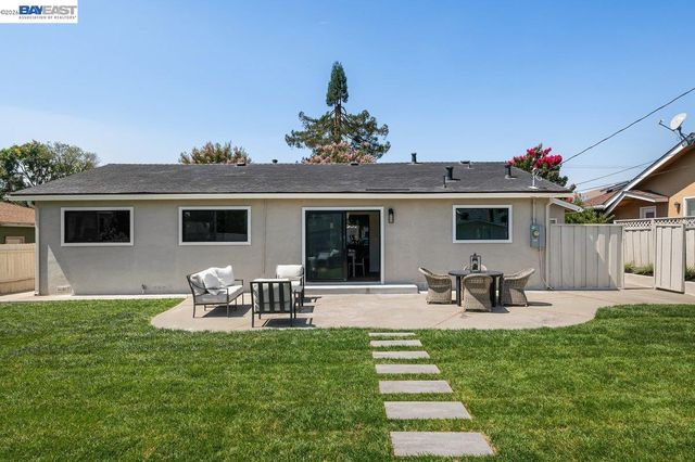 8155 Elgin Ln, Dublin, CA 94568