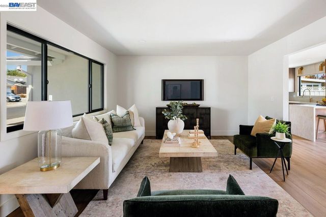 8155 Elgin Ln, Dublin, CA 94568