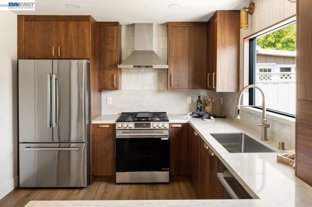 8155 Elgin Ln, Dublin, CA 94568