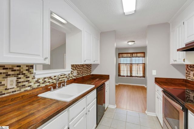 2001 Pelham Road Unit 30, Greenville, SC 29615