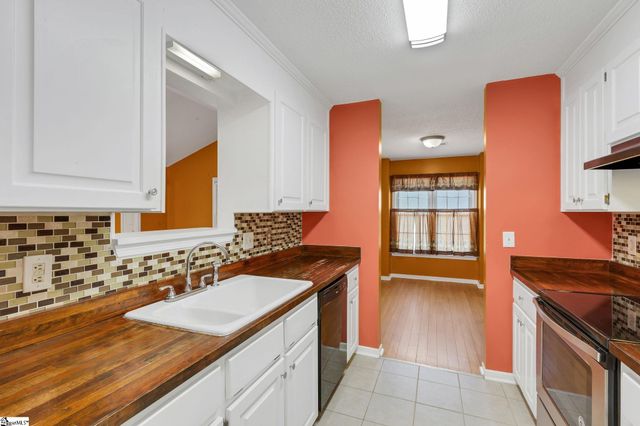 2001 Pelham Road Unit 30, Greenville, SC 29615