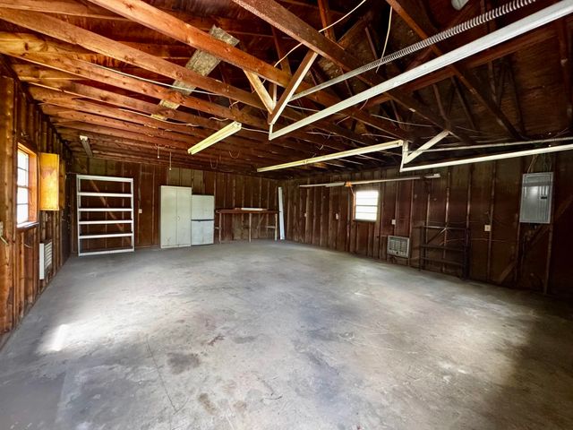 1079 ELM GROVE RD, Burlison, TN 38015
