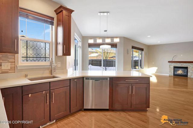 5637 Grand Teton Loop, Anchorage, AK 99502