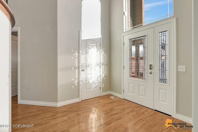 5637 Grand Teton Loop, Anchorage, AK 99502