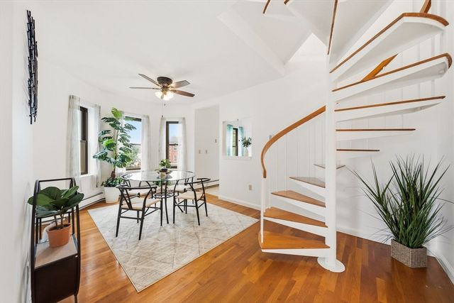 86 Walnut St 3, Boston, MA 02122