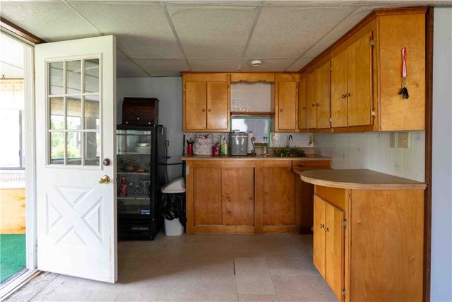 31 Cross Hill Drive, Narragansett, RI 02882