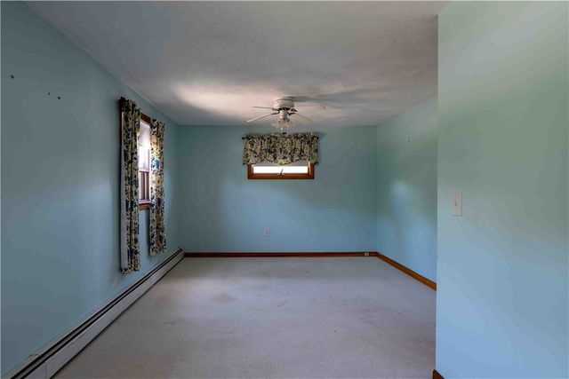 31 Cross Hill Drive, Narragansett, RI 02882