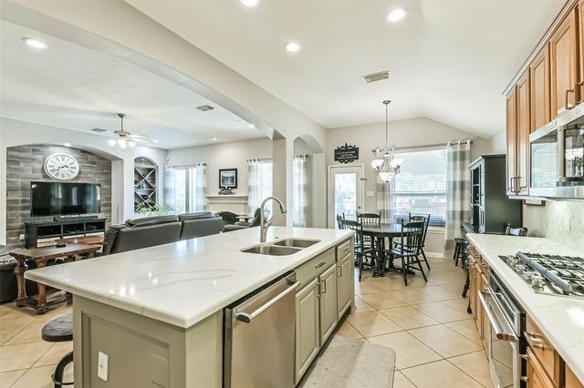 25584 Peppermill Creek Drive, Porter, TX 77365