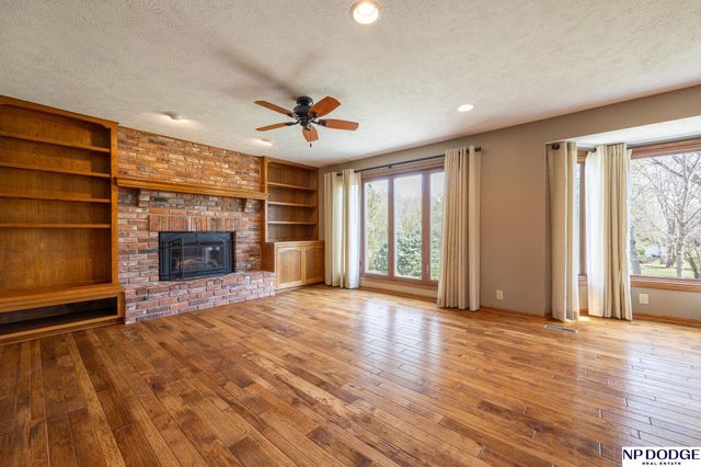 4236 Barkwood Lane, Lincoln, NE 68516