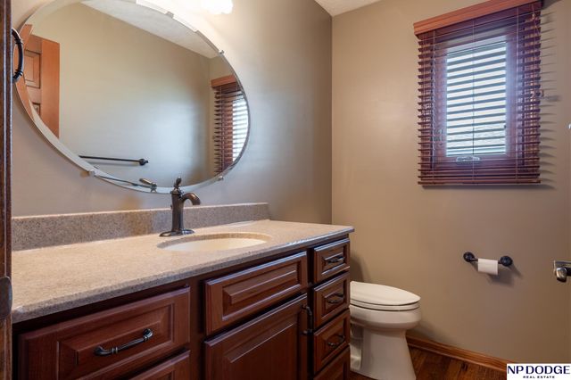 4236 Barkwood Lane, Lincoln, NE 68516