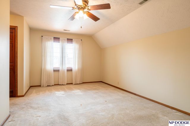 4236 Barkwood Lane, Lincoln, NE 68516