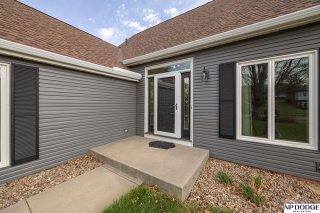 4236 Barkwood Lane, Lincoln, NE 68516