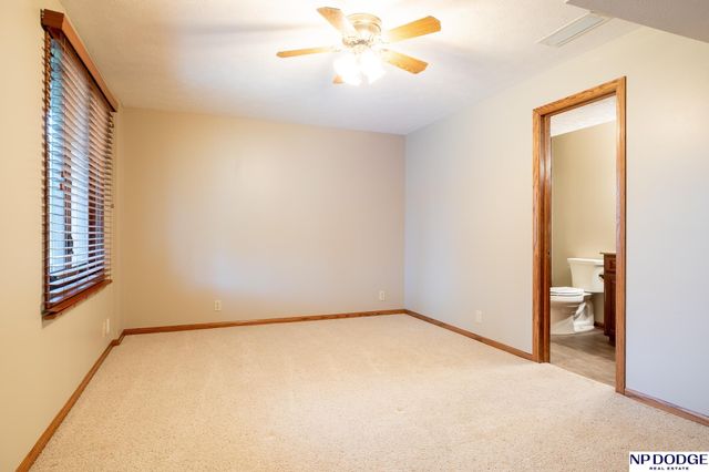 4236 Barkwood Lane, Lincoln, NE 68516