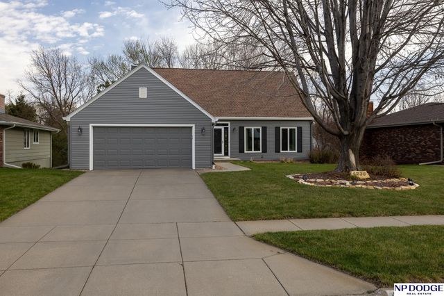 4236 Barkwood Lane, Lincoln, NE 68516