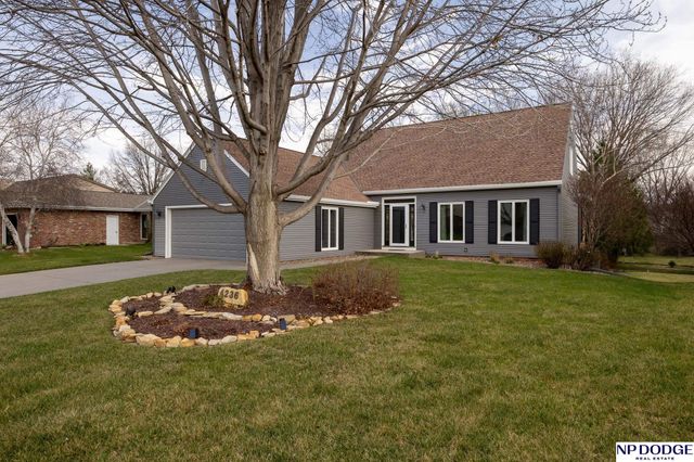 4236 Barkwood Lane, Lincoln, NE 68516