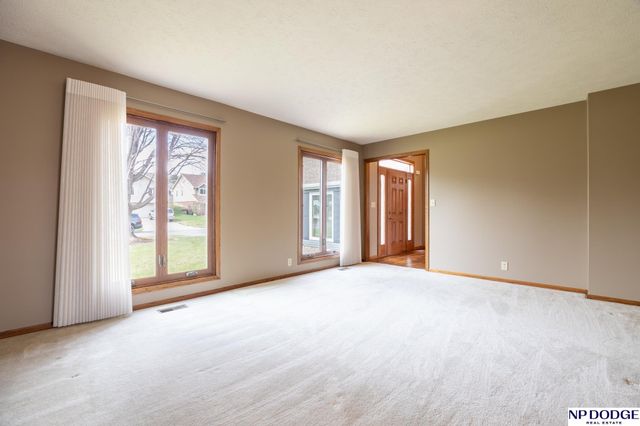 4236 Barkwood Lane, Lincoln, NE 68516