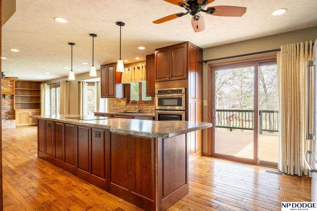 4236 Barkwood Lane, Lincoln, NE 68516