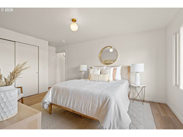 2607 Se VINEYARD Way, Milwaukie, OR 97267