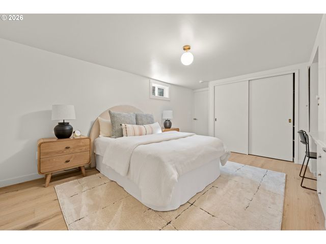 2607 Se VINEYARD Way, Milwaukie, OR 97267