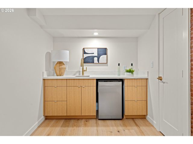 2607 Se VINEYARD Way, Milwaukie, OR 97267