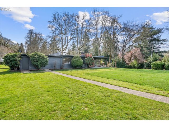 2607 Se VINEYARD Way, Milwaukie, OR 97267