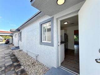 614 NE 3rd Street 8, Hallandale Beach, FL 33009