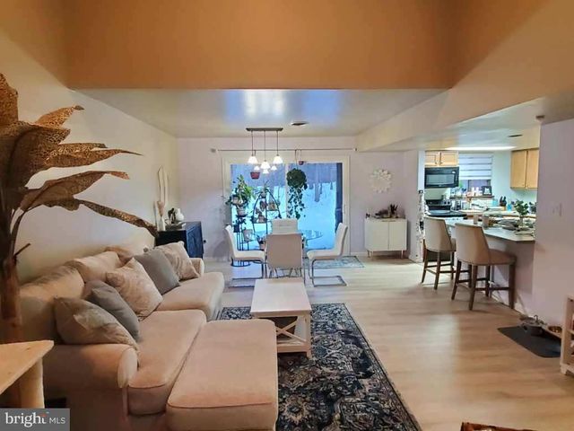 642 CEDAR RIDGE LANE, Mechanicsburg, PA 17055