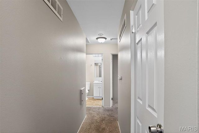 2670 Northridge Place, Florissant, MO 63033