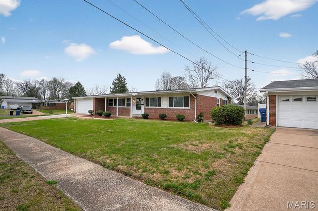 2670 Northridge Place, Florissant, MO 63033