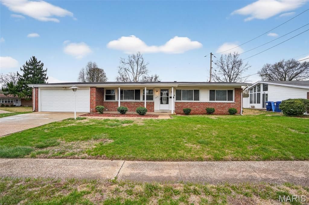 2670 Northridge Place, Florissant, MO 63033