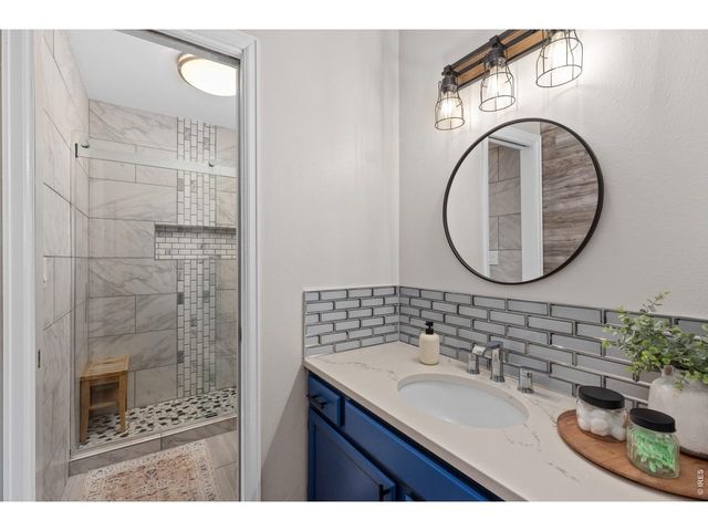 2977 8th St SW, Loveland, CO 80537