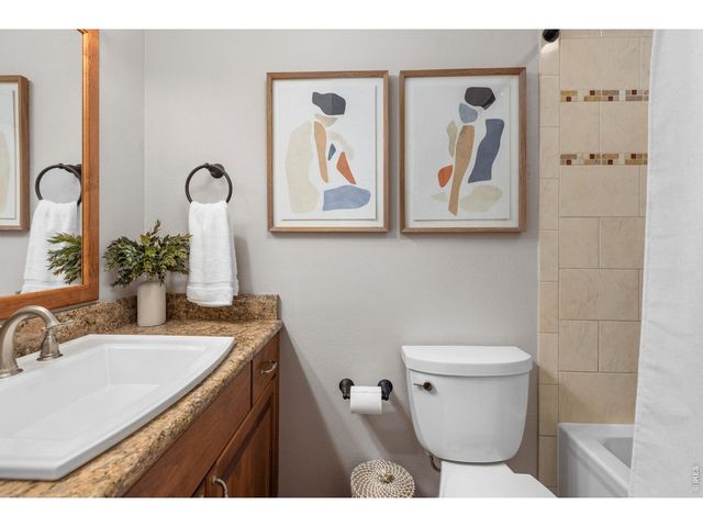 2977 8th St SW, Loveland, CO 80537