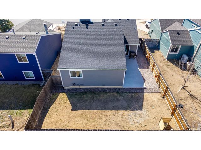 2977 8th St SW, Loveland, CO 80537