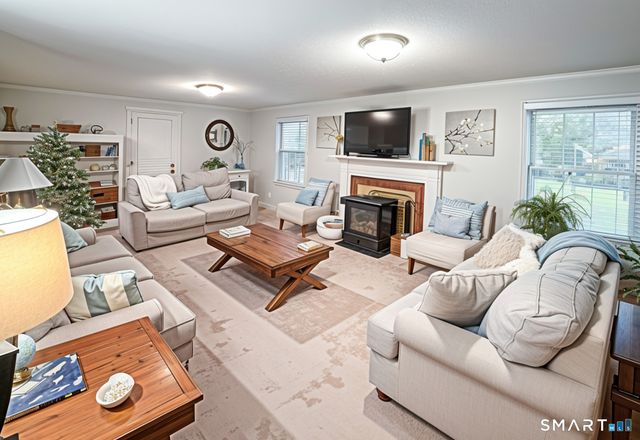 84 Grennan Road, West Hartford, CT 06107