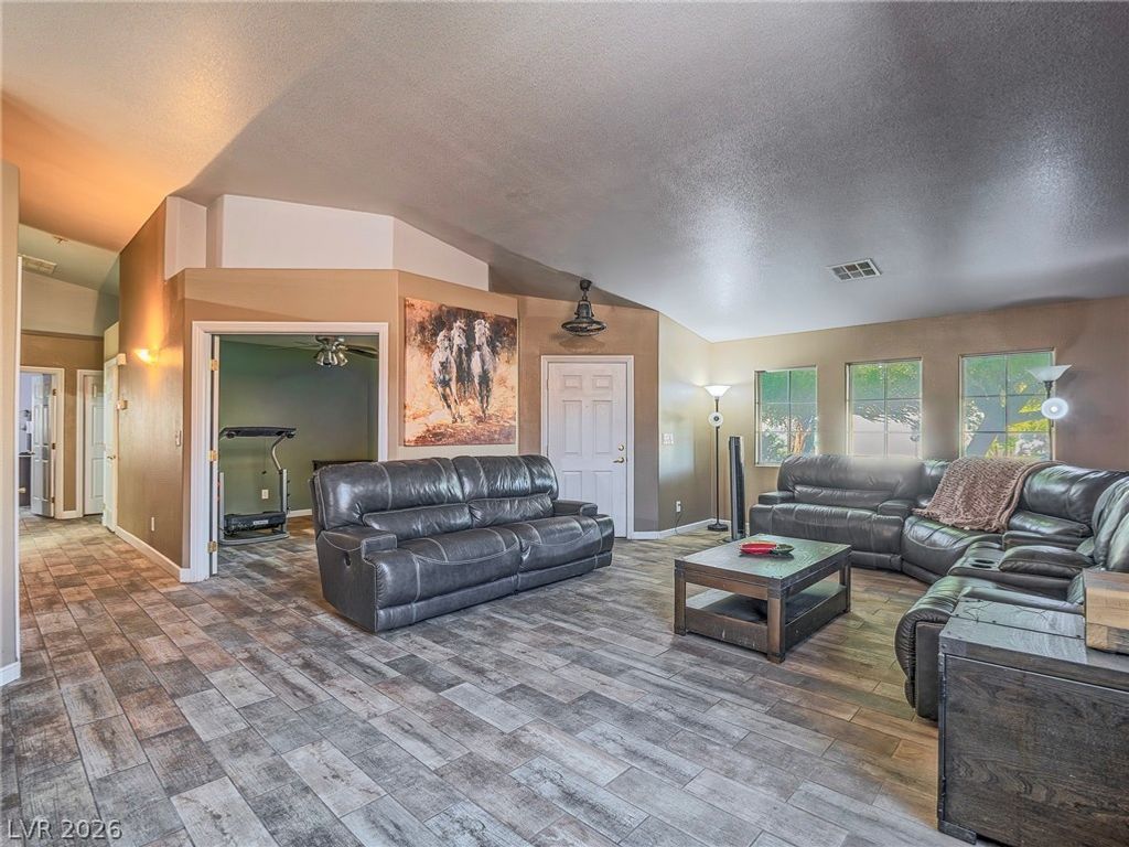 87 Rattlesnake Grass Court, Henderson, NV 89002 — photo 2