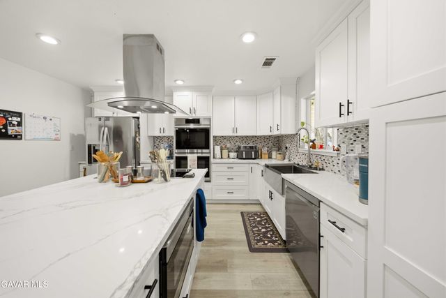 18101 Ghost Town Street, Tehachapi, CA 93561