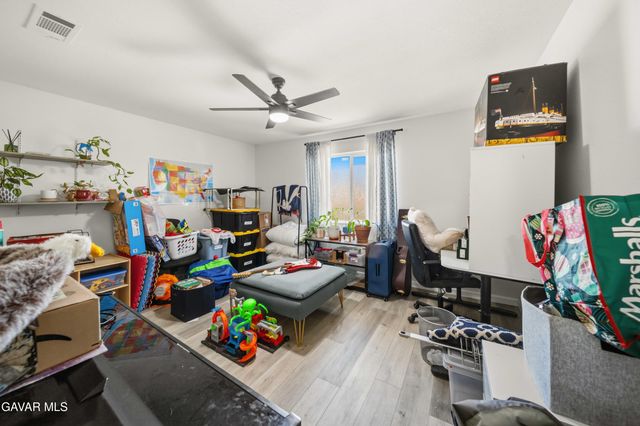 18101 Ghost Town Street, Tehachapi, CA 93561