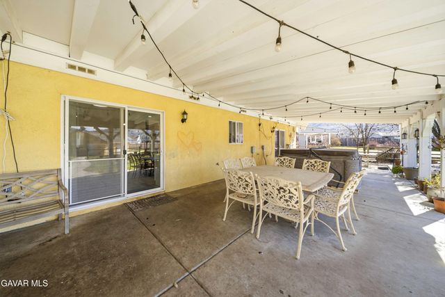 18101 Ghost Town Street, Tehachapi, CA 93561