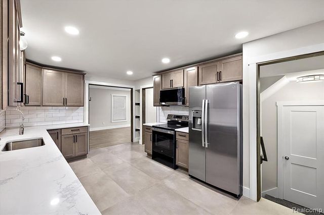 13534 Vassar Avenue, Detroit, MI 48235