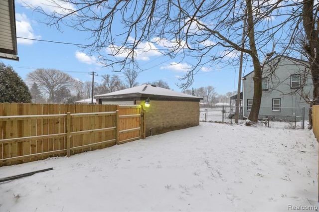 13534 Vassar Avenue, Detroit, MI 48235